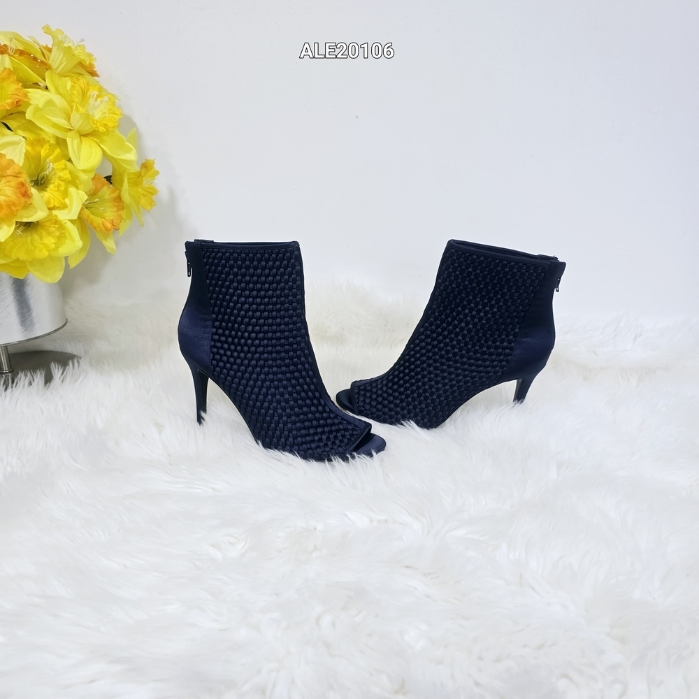 Nine West Womens Size
9 Blue Peep Toe Stiletto
Woven  Ankle Boots